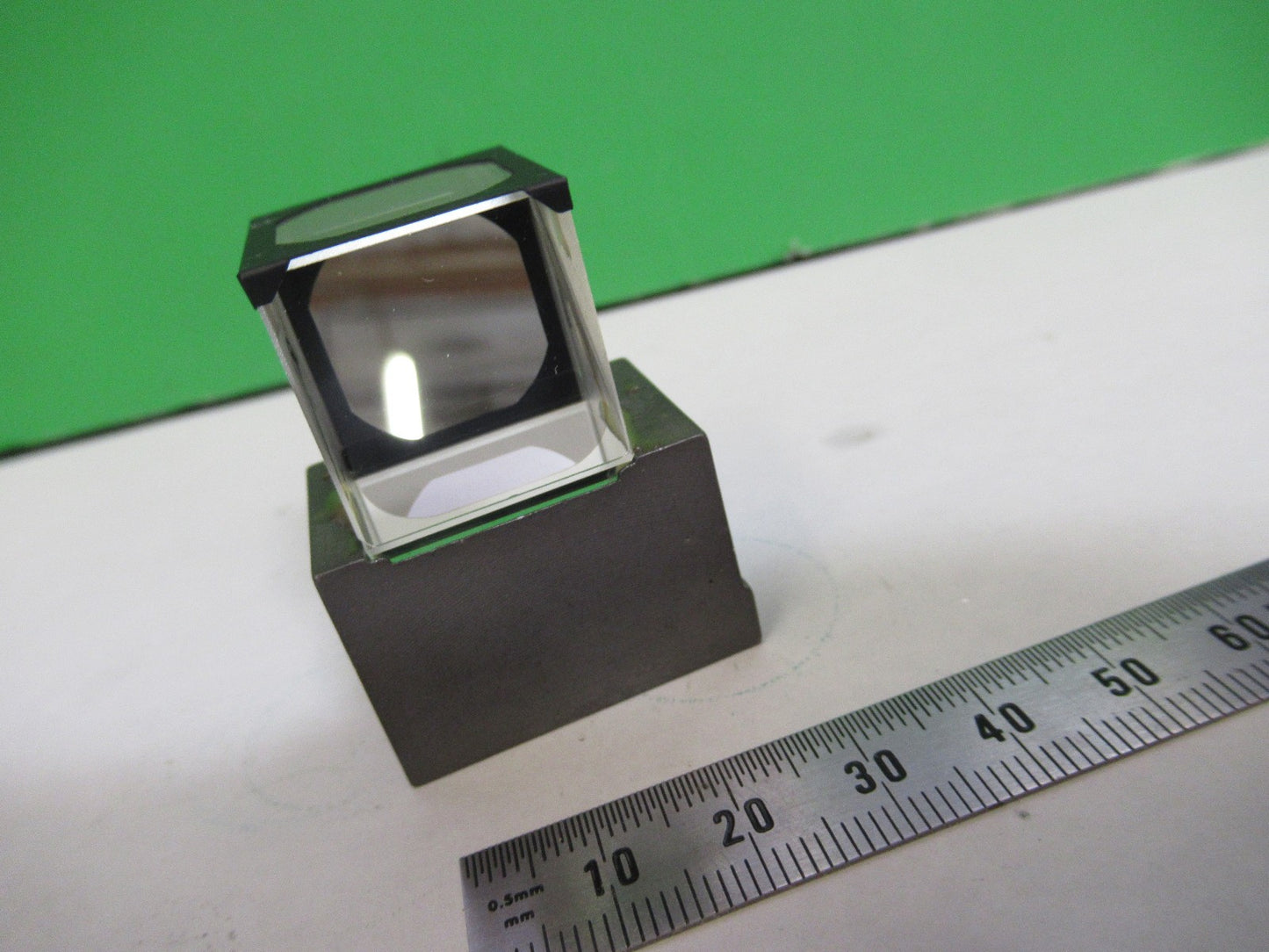 OLYMPUS JAPAN BEAM SPLITTER PRISM GLASS MICROSCOPE PART AS PICTURED W3-C-43