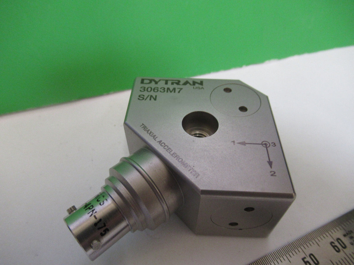 DYTRAN 3063M7 ACCELEROMETER 10 mV/g TRIAXIAL VIBRATION SENSOR AS PICTURED 10-DT