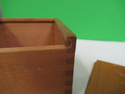ANTIQUE LEITZ WETZLAR WOOD BOX ACCESSORY MICROSCOPE PART AS PICTURED X7-A-75