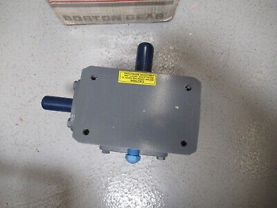 BOSTON SPEED REDUCER 7245G VERY HEAVY AS PICTURED &LAB