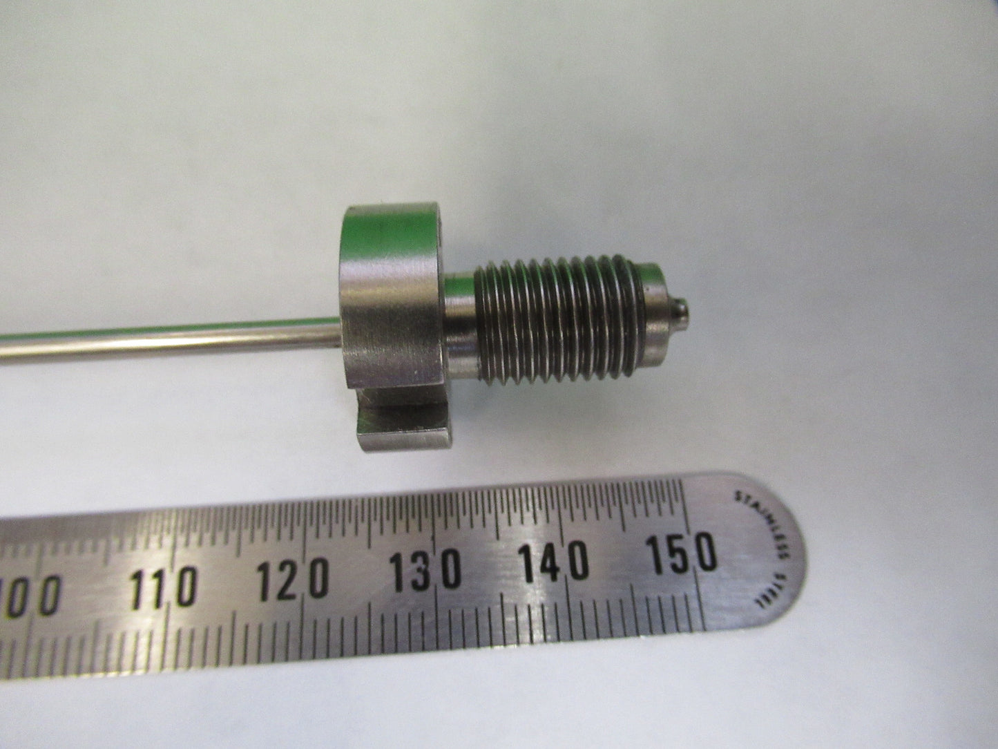 VACUUM LEVEL MICRO POSITIONING MICROMETER  AS PICTURED S7-A-95