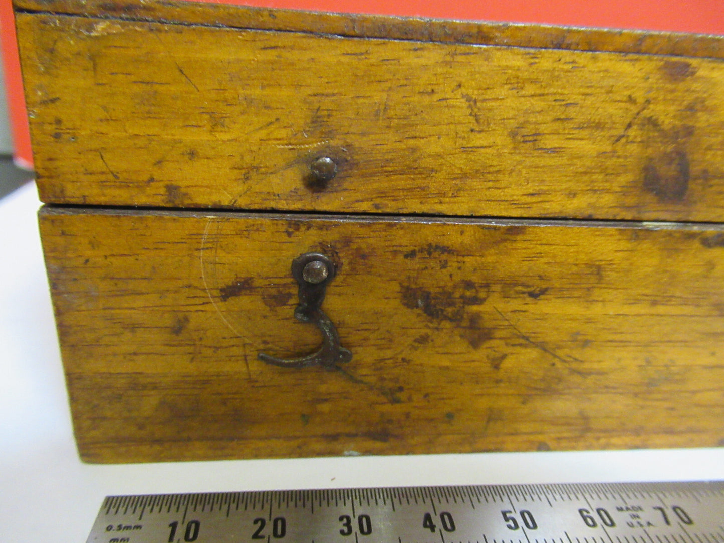 ANTIQUE WOOD CONTAINER EMPTY VERY OLD SCOPE  MICROSCOPE PART AS PICTURED T9-A-50