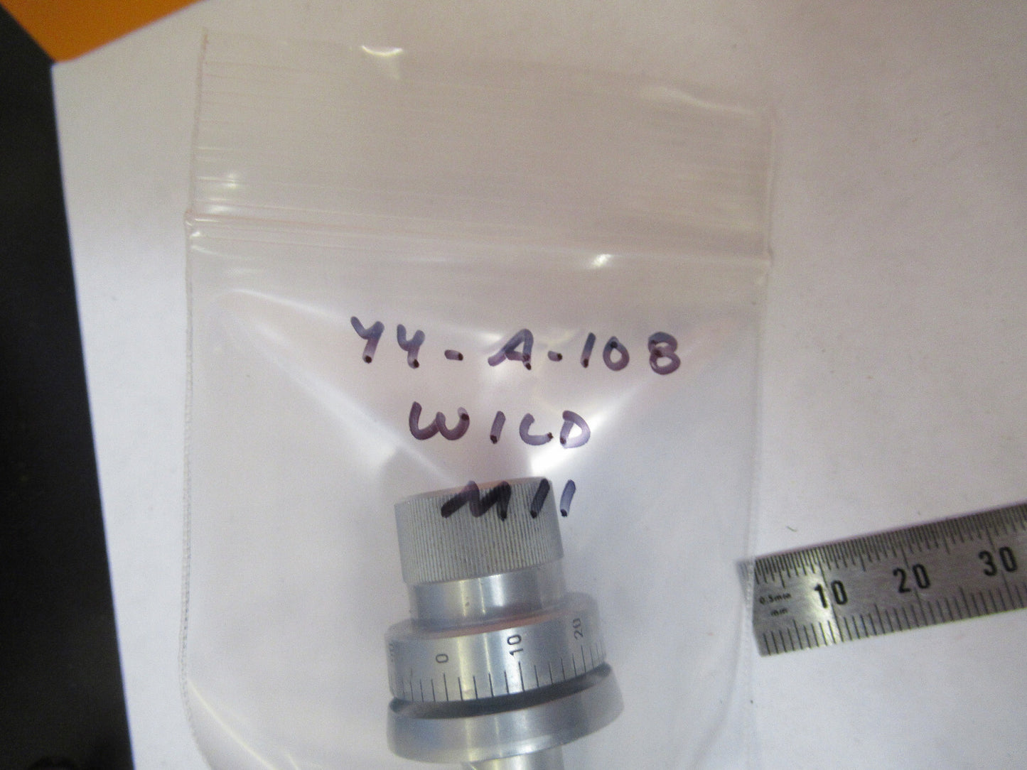 WILD HEERBRUGG SWISS M11 MICRO KNOBS MICROSCOPE PART OPTICS AS PICTURED Y4-A-108