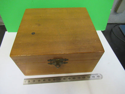 CARL ZEISS EMPTY WOOD ACCESSORIES ANTIQUE MICROSCOPE PART AS PICTURED S7-A-99