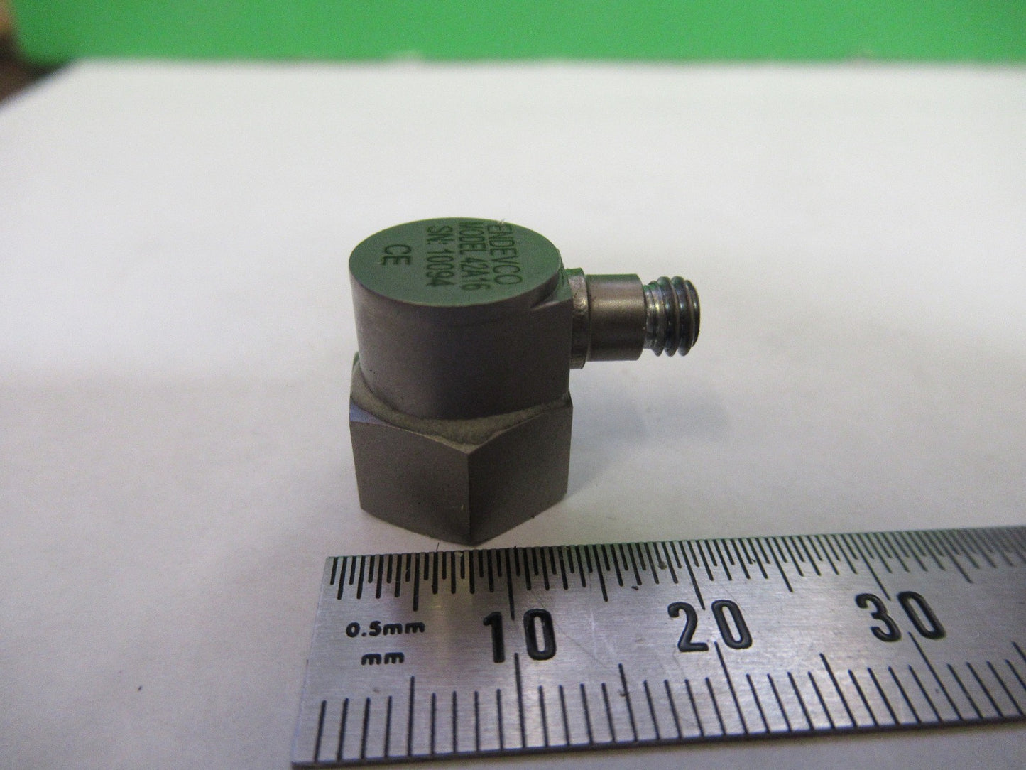 ENDEVCO 42A16 sense 100 mV/g ACCELEROMETER VIBRATION SENSOR AS PICTURED U8-A-16