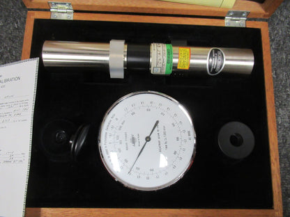 BRUEL KJAER 4220 PISTONPHONE MICROPHONE PRESSURE CALIBRATION AS PICTURED #LOB