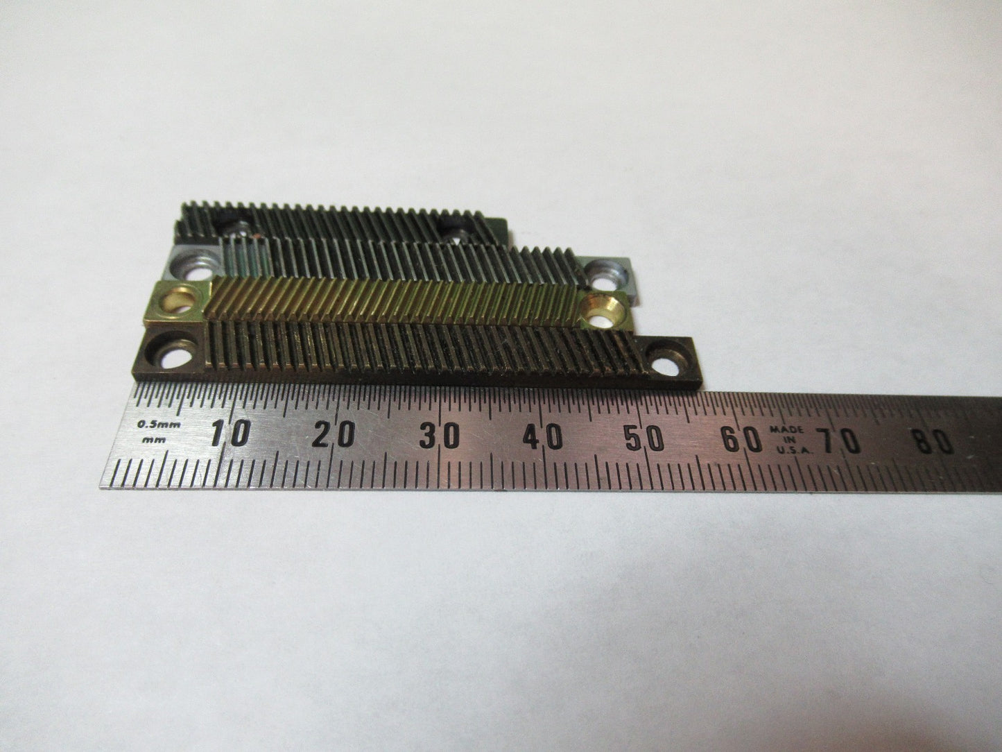 LOT 4 PIECES RACK GEAR BAUSCH LOMB AO SPENCER MICROSCOPE PART AS PICTURE U8-A-93