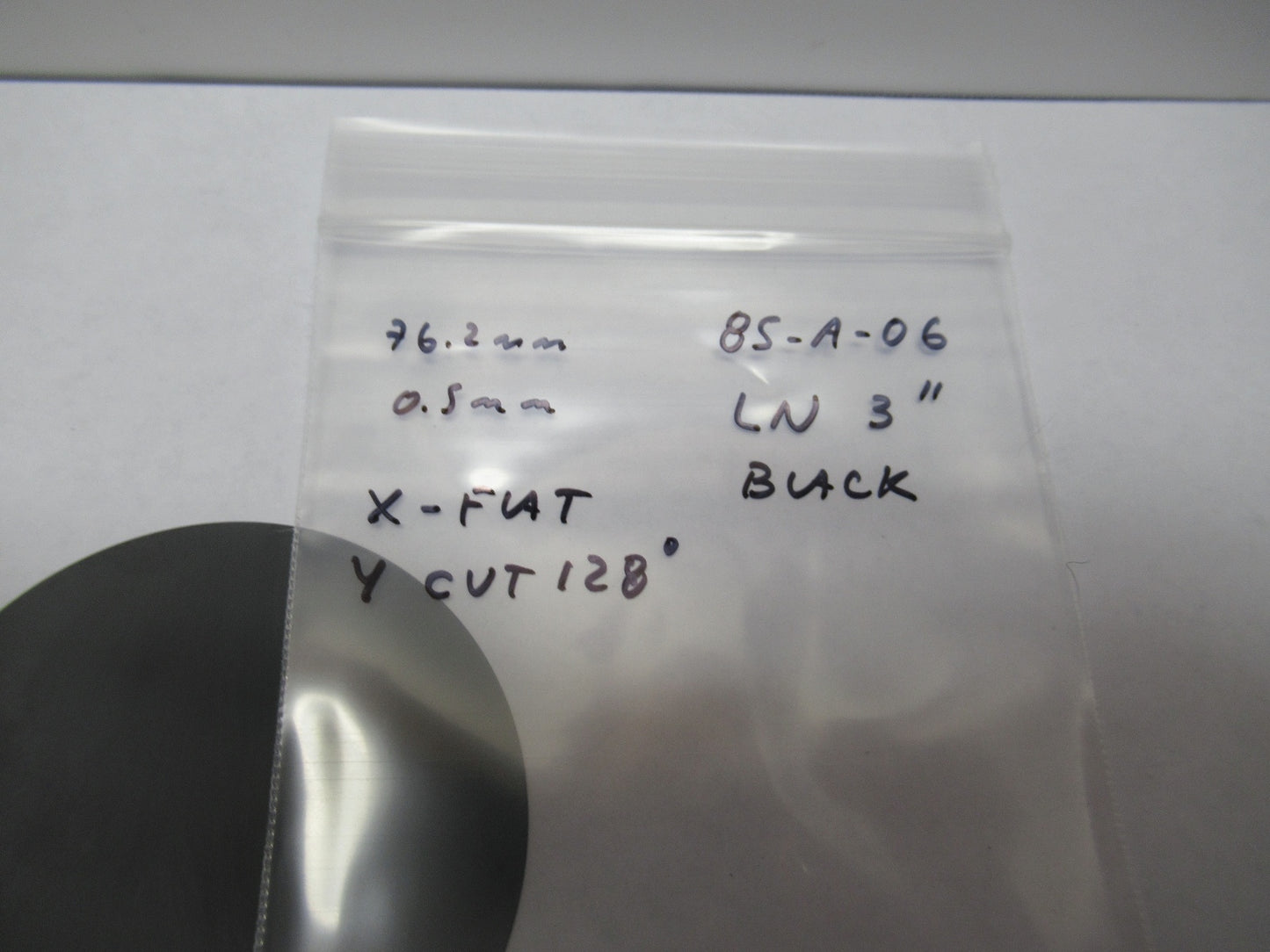 One Wafer Lithium Niobate Ln Saw Surface Acoustic Wave Y128d Blk