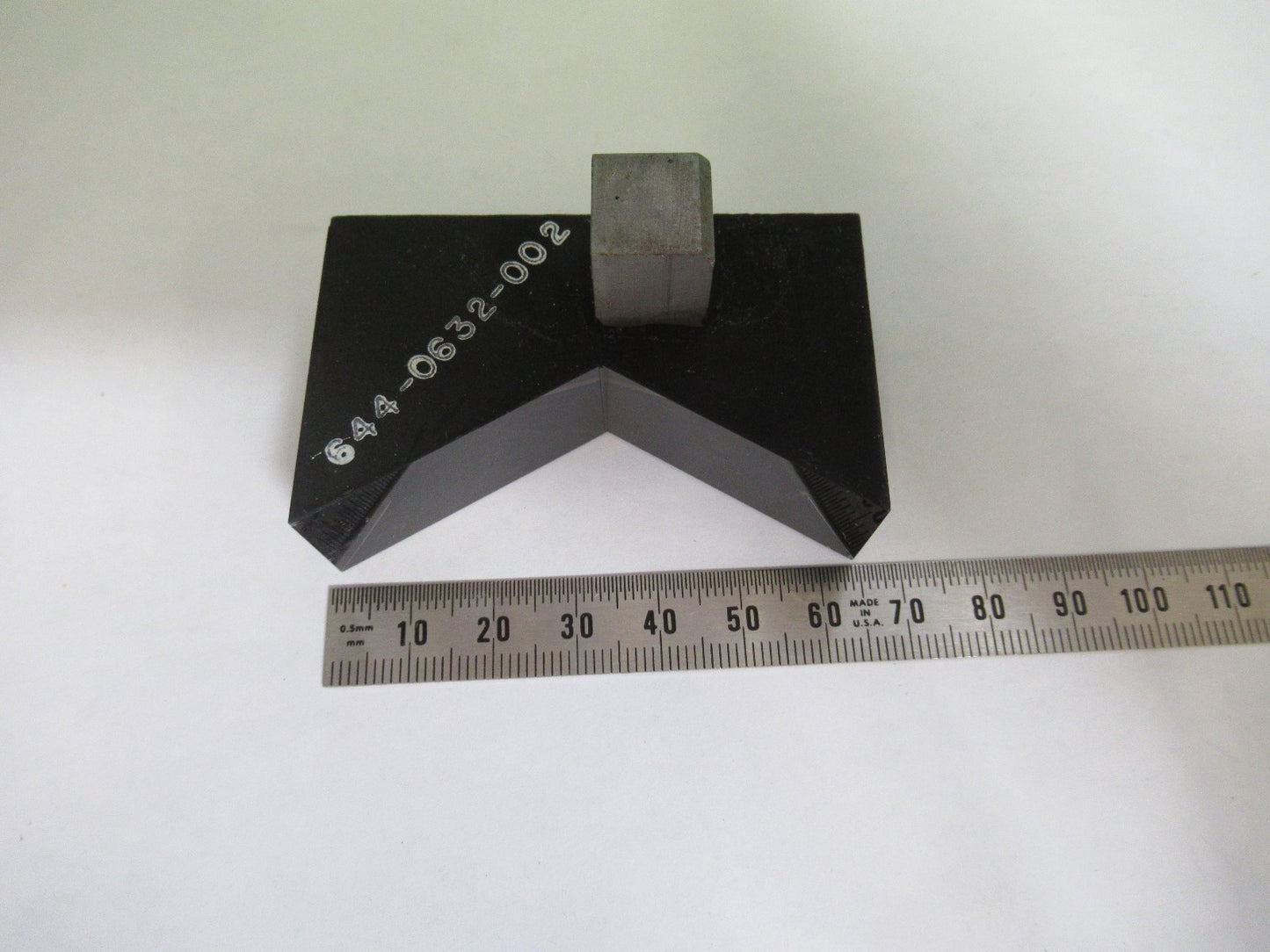 OPTICS MIL SPEC GLASS PRISM ASSEMBLY OPTICAL AS PICTURED T6-A-18