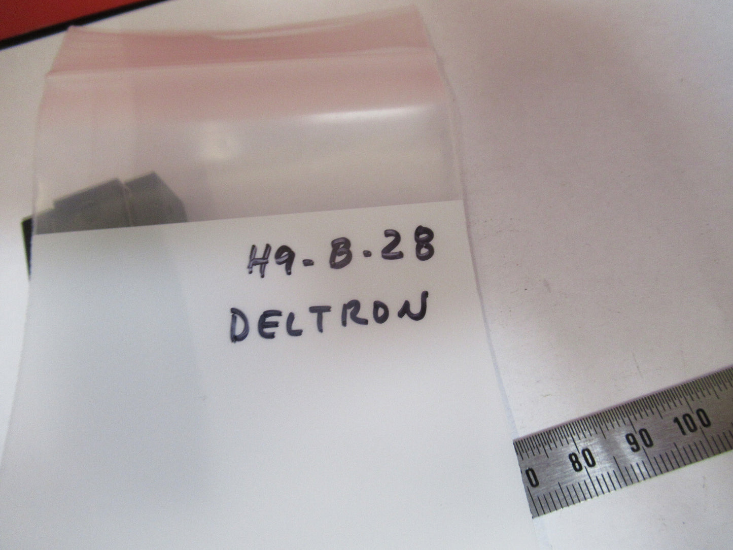 DEL-TRON LINEAR POSITIONING SLIDE BEARING PART AS PICTURED #H9-B-28