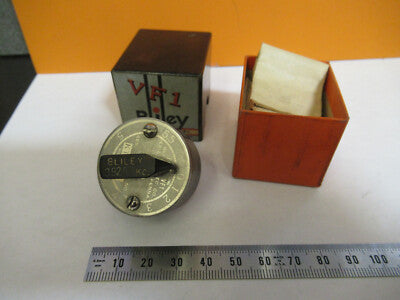 BLILEY ELECTRIC QUARTZ CRYSTAL VF-1 3924 KC FREQUENCY AS PICTURED #P6-A-14