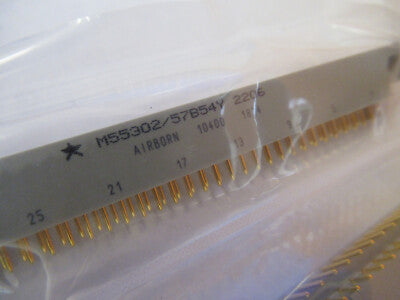 LOT CONNECTOR M55302/57B54Y  AS PICTURED 4B-FT-28