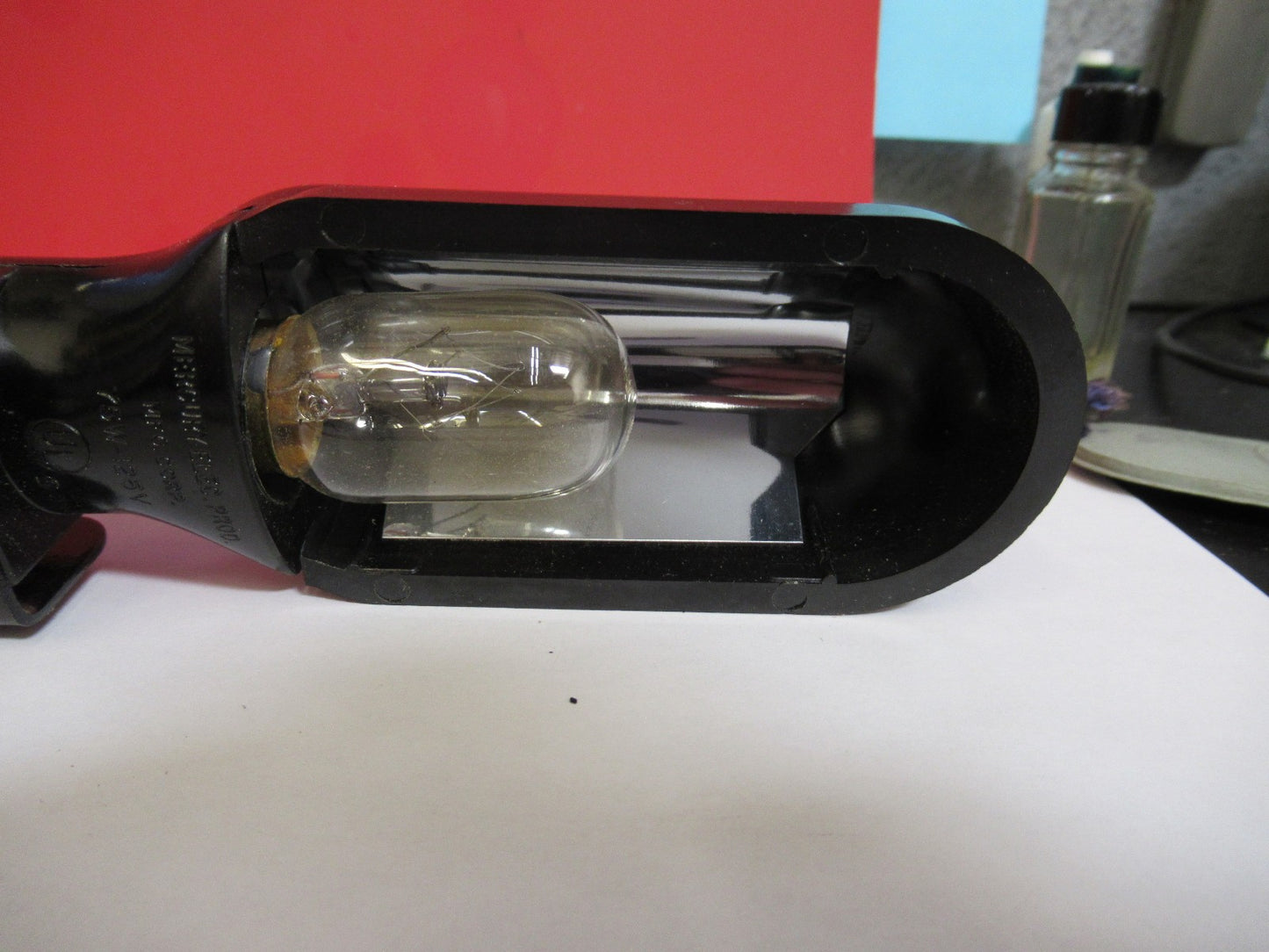 SINGER SEWING MACHINE ELECTRIC LAMP ASSEMBLY AS IS AS PICTURED V7-A-54