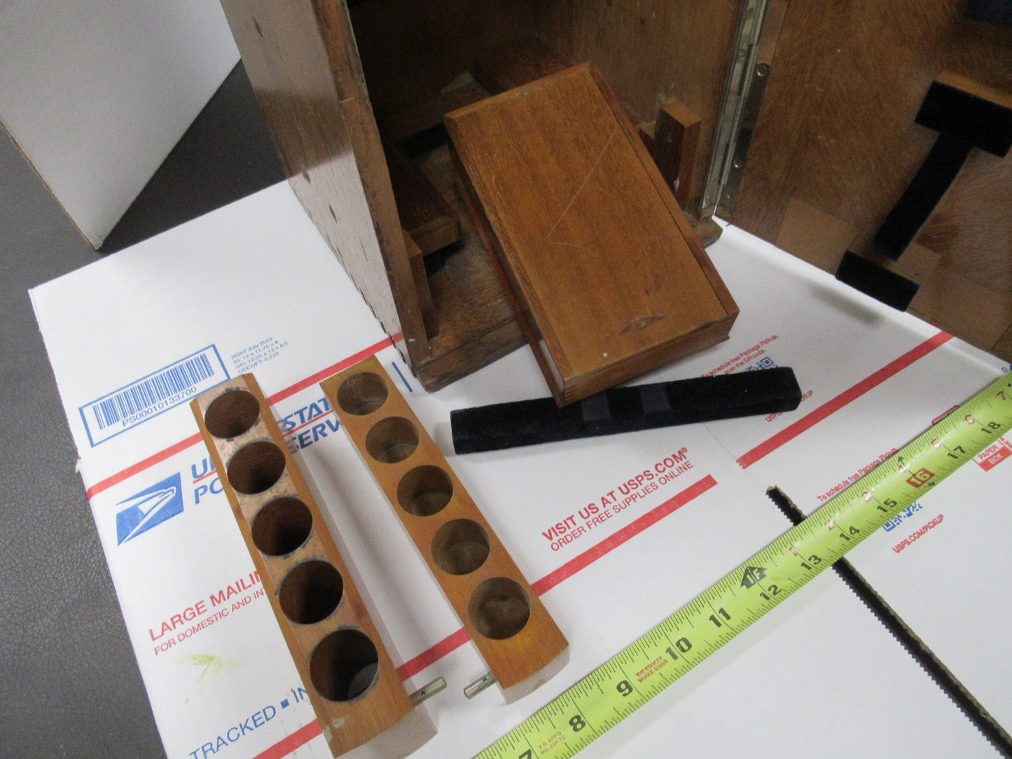 ANTIQUE WOOD CABINET EMPTY CARL ZEISS  1900's with key  MICROSCOPE PART TA-5-b