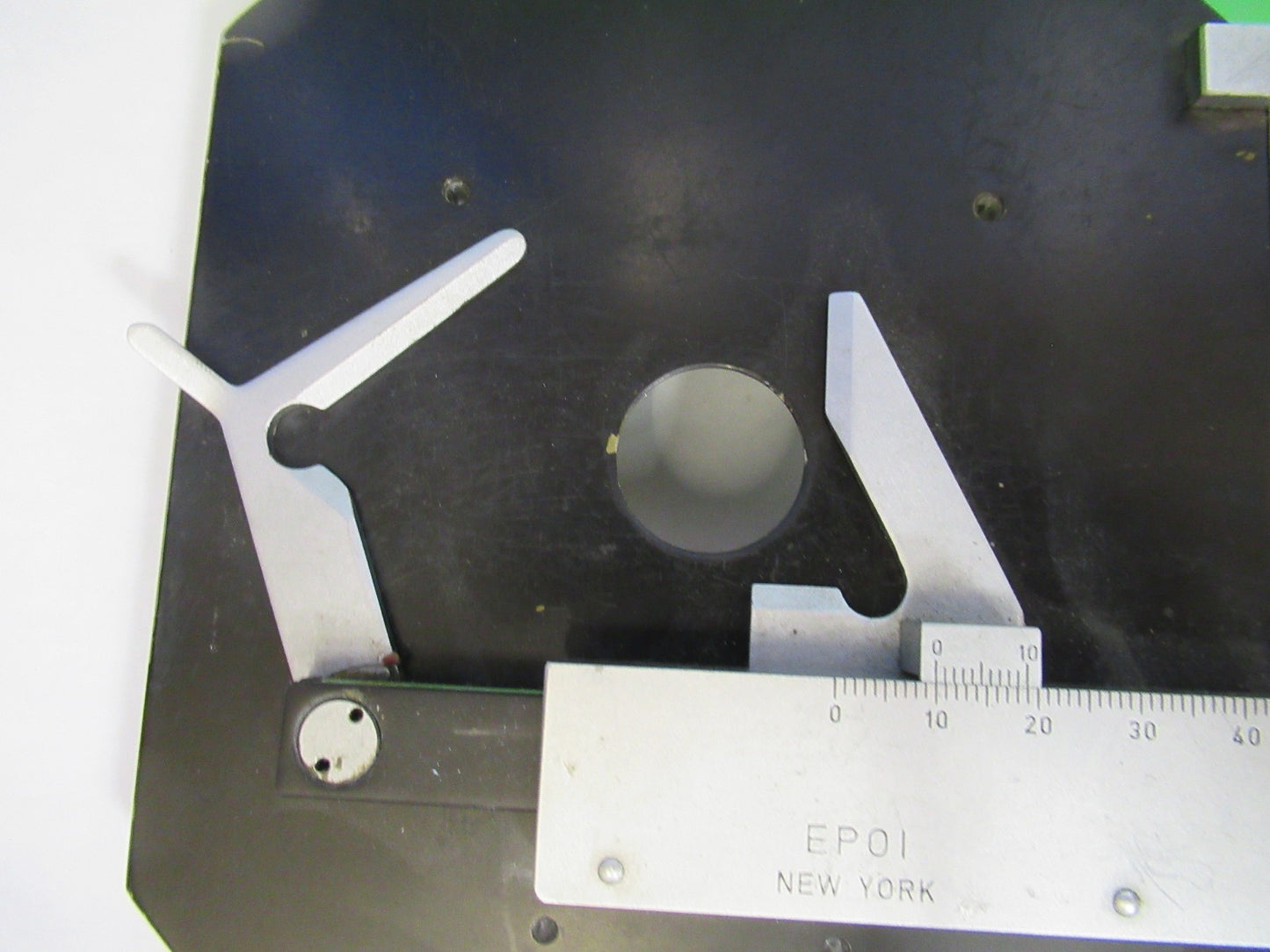 NIKON EPOI JAPAN  XY STAGE TABLE MICROSCOPE PART AS PICTURED T7-FD-94