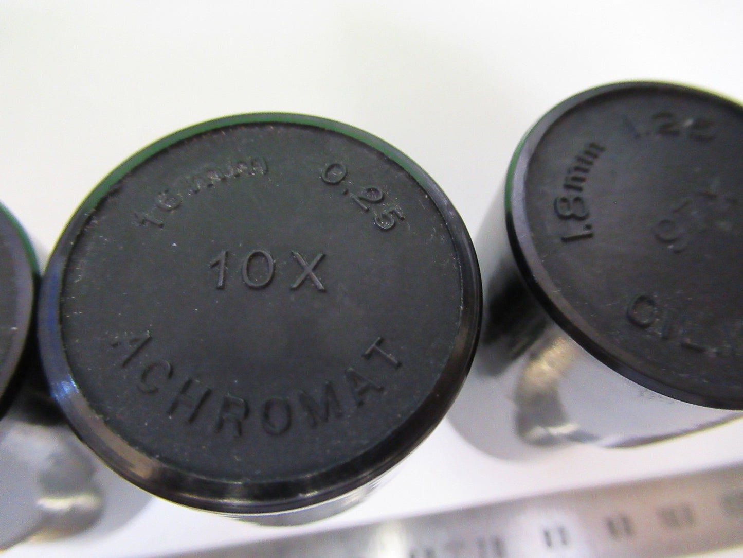 ANTIQUE BAUSCH LOMB LOT PLASTIC EMPTY OBJECTIVE CANS MICROSCOPE PART U9-A-07