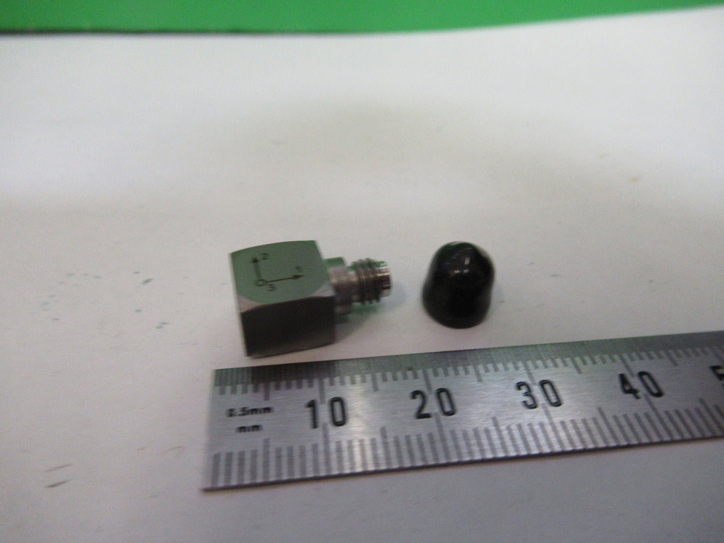 TRIAX DYTRAN 3023M20 10mV/g ACCELEROMETER VIBRATION SENSOR AS PICTURED V3-A-86