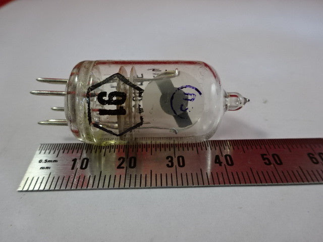KRISTALLY RUSSIA 6 MHz QUARTZ CRYSTAL GLASS PACKAGE FREQUENCY CONTROL &R7-FT-92