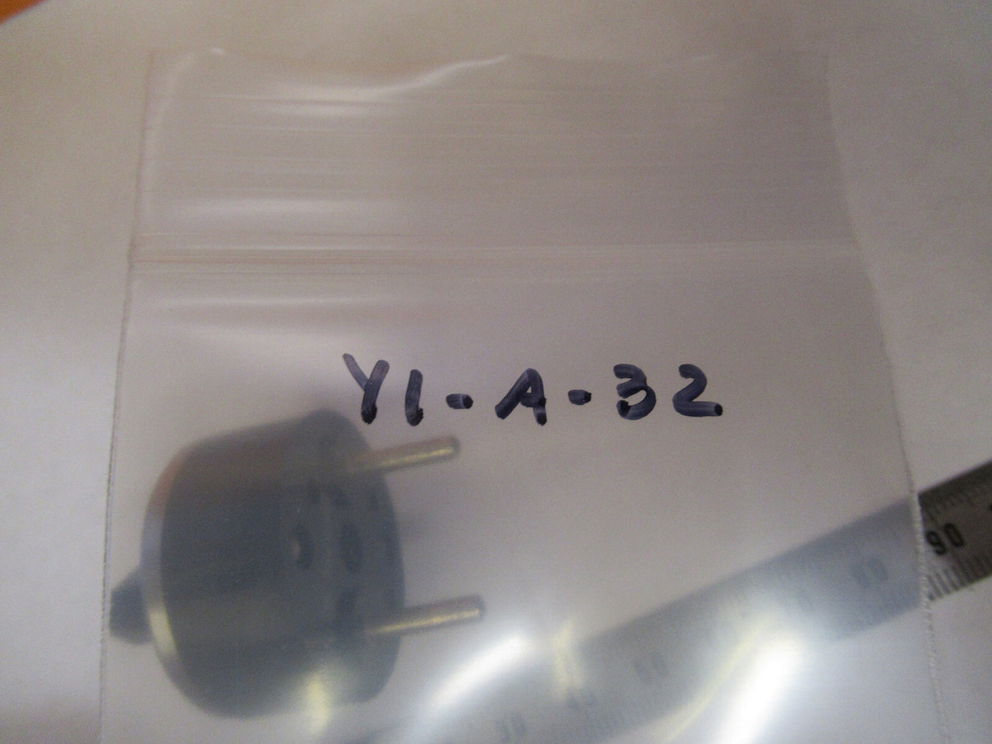 BLILEY RESONATOR QUARTZ CRYSTAL VF1 VARIABLE FREQUENCY AS PICTURED Y1-A-32