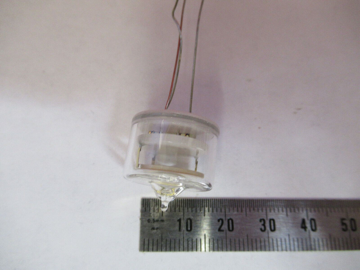BELL LABS 6.7 MHz KERNCO RESONATOR GLASS PKG FREQUENCY CTL AS PICTURED &1-DT-98