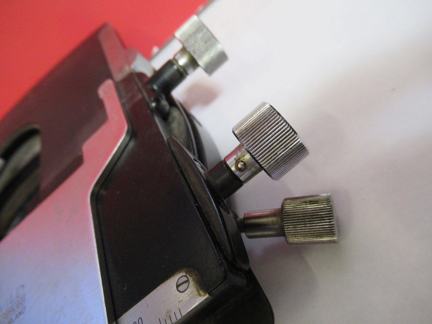 WILD SWISS HEERBRUGG STAGE TABLE XY ROTATES MICROSCOPE PART AS PICTURED V7-A-72