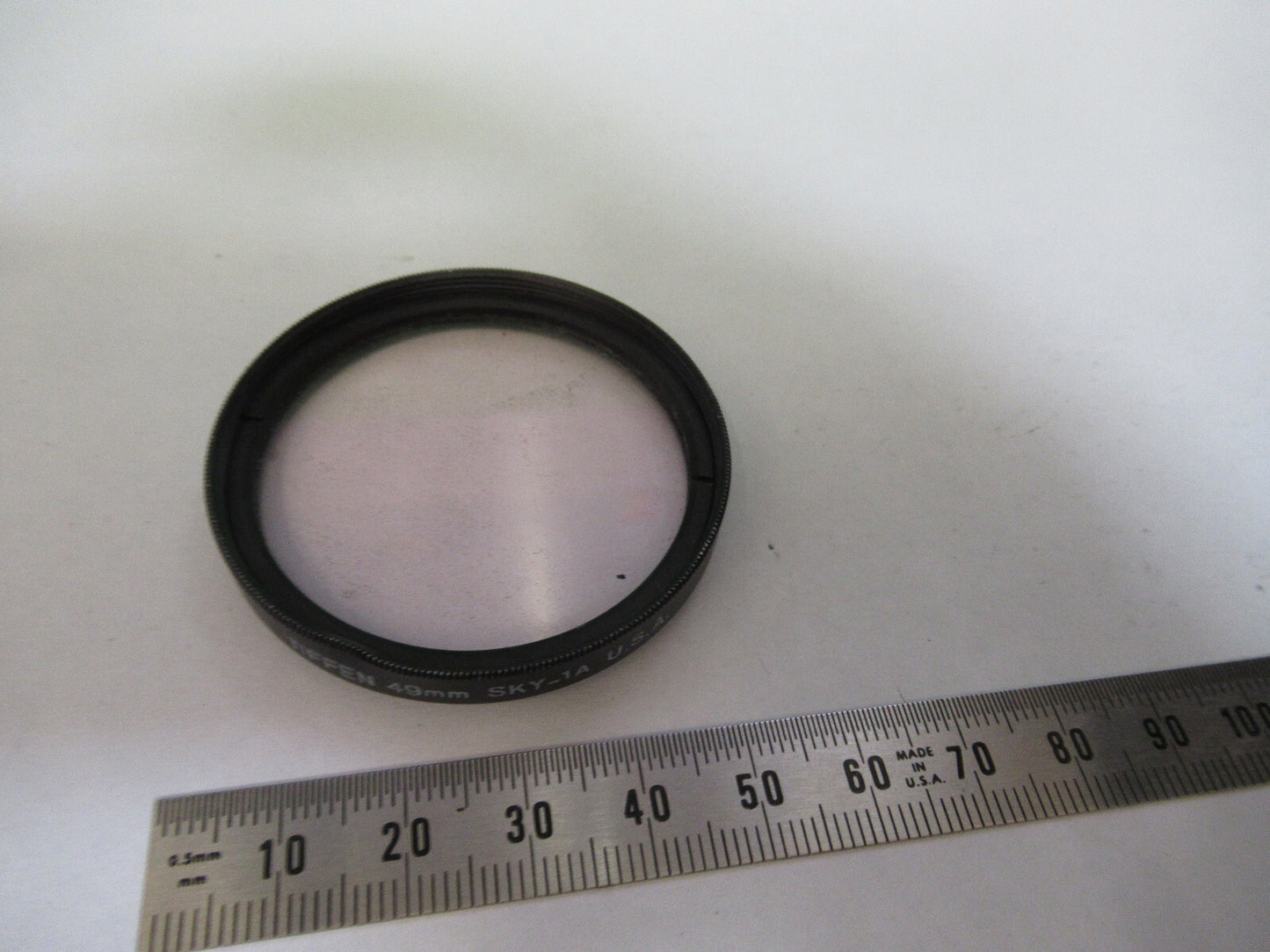 CAMERA LENS COVER FILTER TIFFEN SKYLIGHT 1A 49mm AS PICTURED R2-A-114