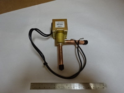 ELECTRIC SOLENOID MP30K AC100V VALVE COPPER TUBBING CONTROL FLOW AS IS &Z7-D-23