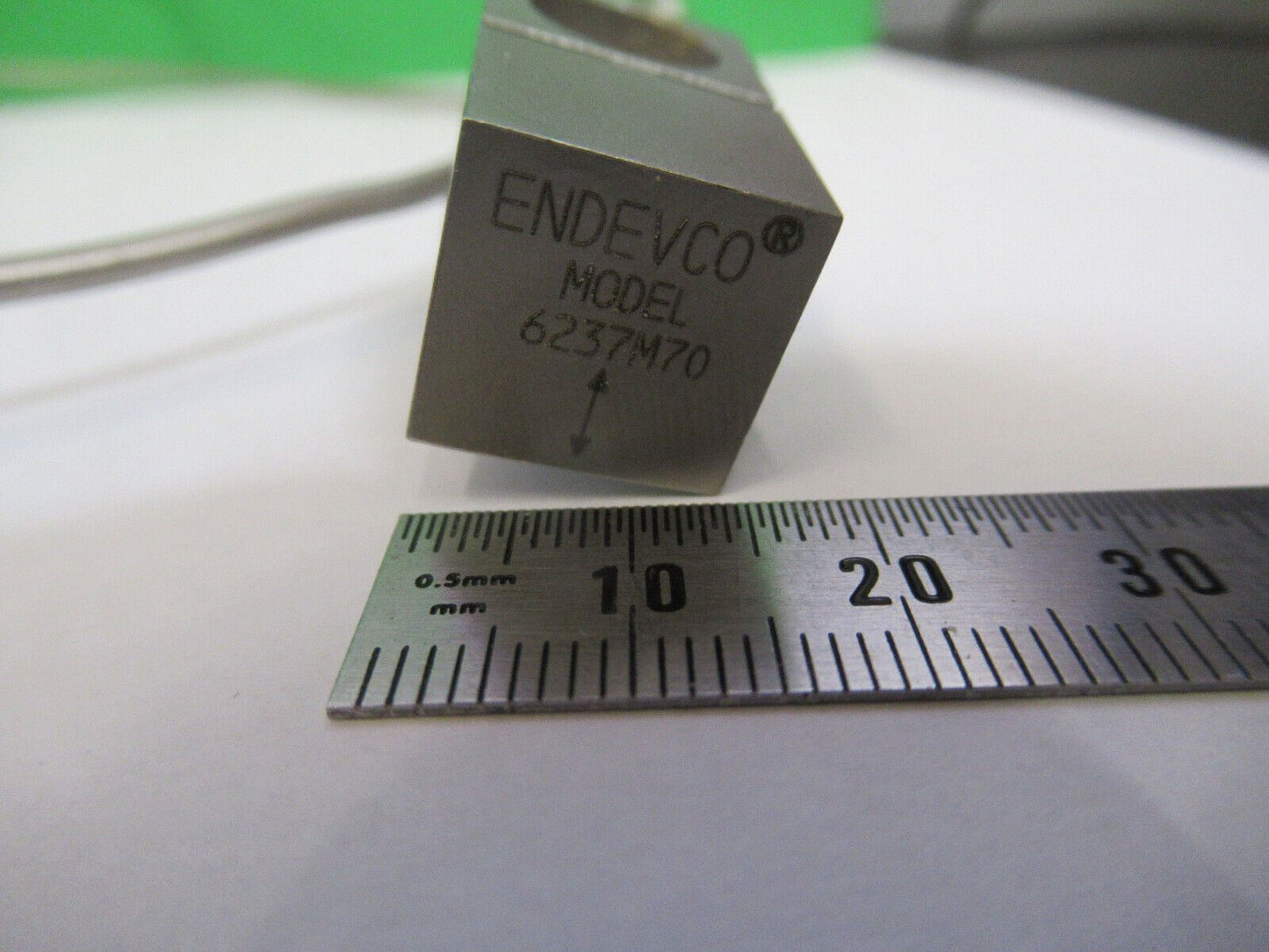 MEGGITT ENDEVCO 6237M70 ACCELEROMETER VIBRATION SENSOR AS PICTURED &R4-A-69