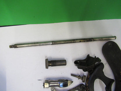 OLD SINGER SEWING ACCESSORY MACHINE PLATES + PARTS ASSEMBLY &P8-B-37