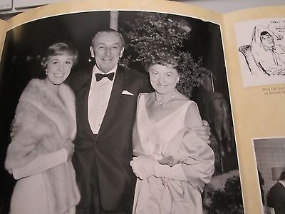 SAVING MR. BANKS DISNEY BROCHURE  LIMITED FOR MOVIE CRITICS NICE PHOTOS BIN#OFF
