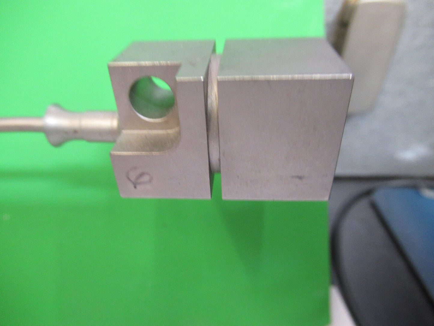 MEGGITT ENDEVCO 6240M10 ACCELEROMETER VIBRATION SENSOR AS PICTURED &X4-A-71