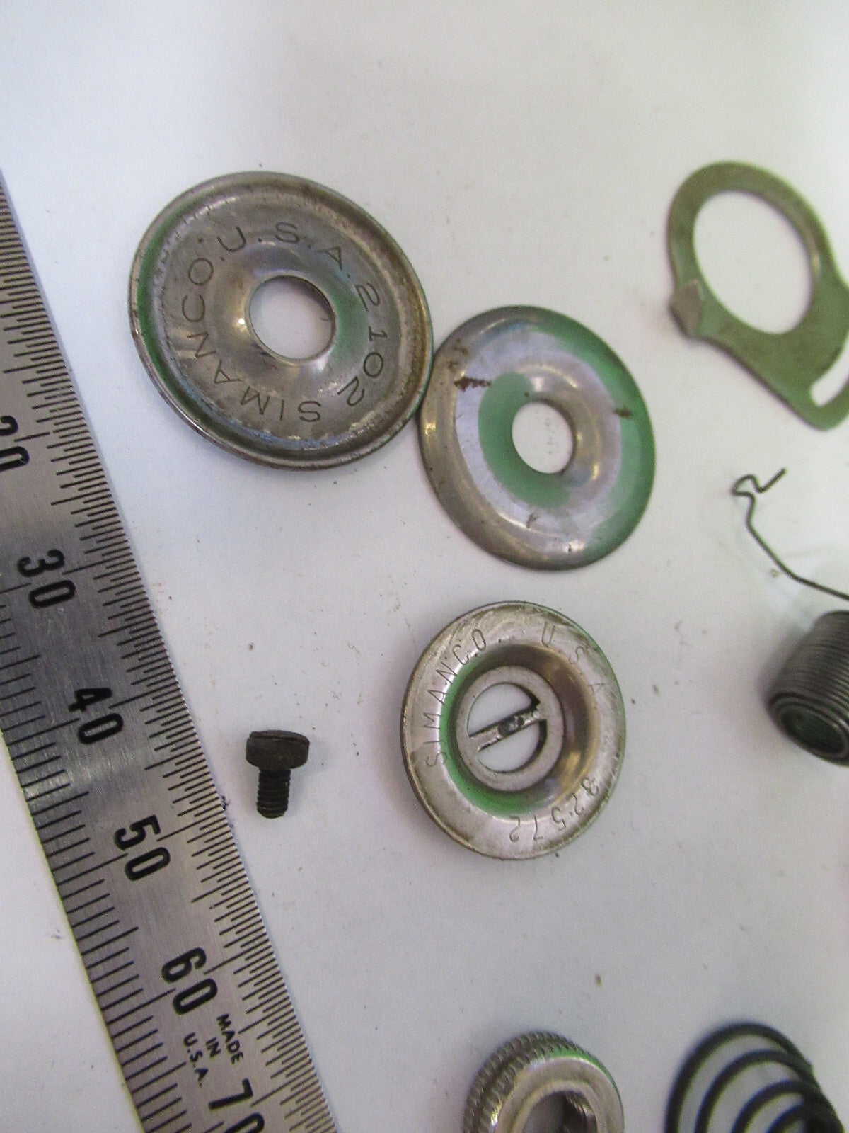 OLD SINGER SEWING ACCESSORY MACHINE  LOT TENSION ATTACHMENT ASSEMBLY &H2-A-26