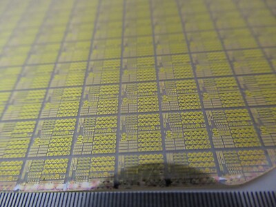 Sapphire Wafer Crystal with Components Platinum Gold Coat