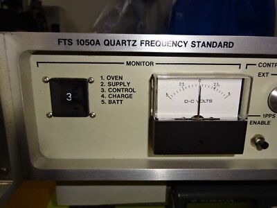 FTS 1050A 10 MHz FREQUENCY STANDARD SYMMETRICOM INTERNAL OSCILLATOR RF MICROWAVE