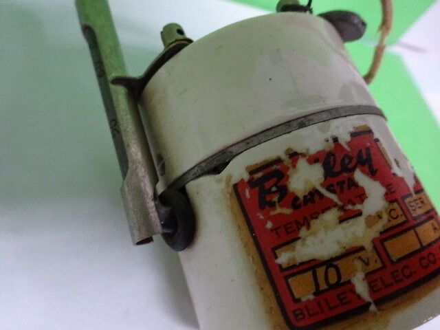 ANTIQUE QUARTZ RADIO CRYSTAL BLILEY ELECTRIC BC46T THERM FREQUENCY CONTROL AQ-45