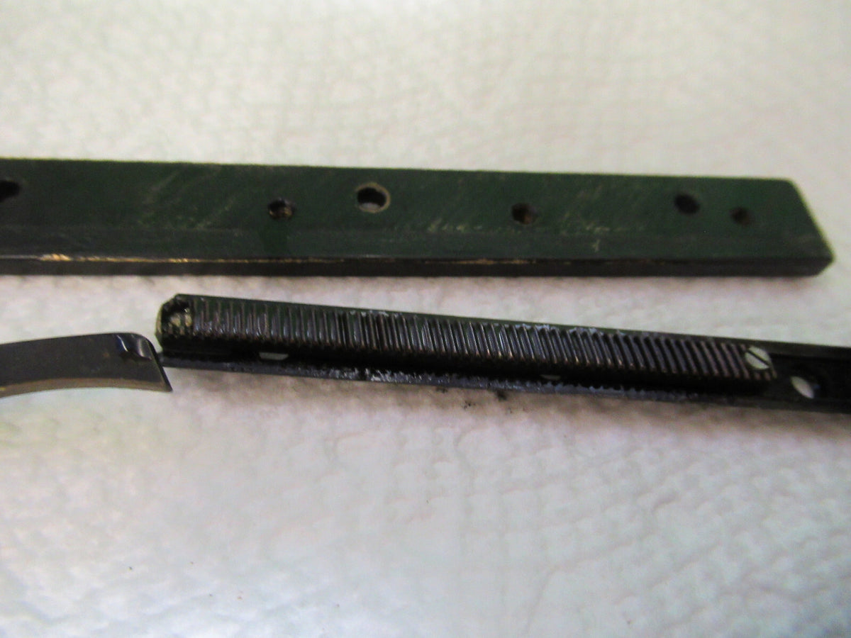 For parts BAUSCH LOMB  XY STAGE CLIPS MICROSCOPE PART AS PICTURED S1-B-98