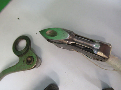 OLD SINGER SEWING ACCESSORY MACHINE  LOT PARTS ATTACHMENT ASSEMBLY &H2-A-25