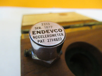 ENDEVCO 2213 UNIAXIAL ACCELEROMETER VIBRATION SENSOR AS PICTURED X6-A-33