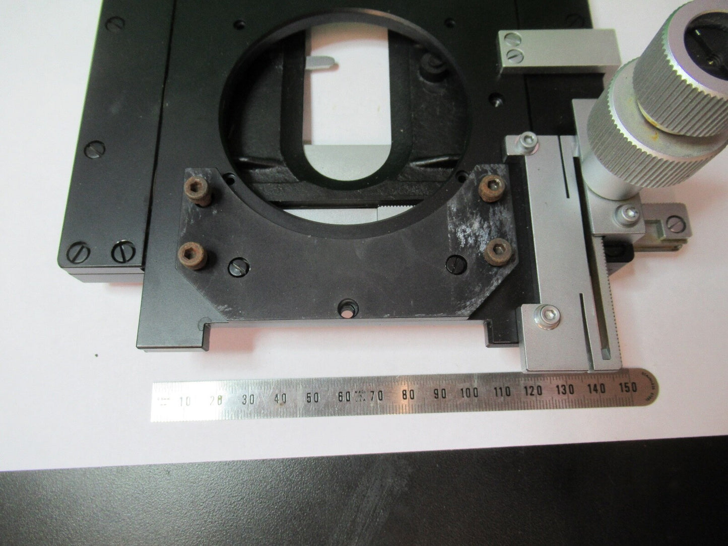 LEITZ WETZLAR LABORLUX XY STAGE TABLE MICROSCOPE PART AS PICTURED G5-A-21