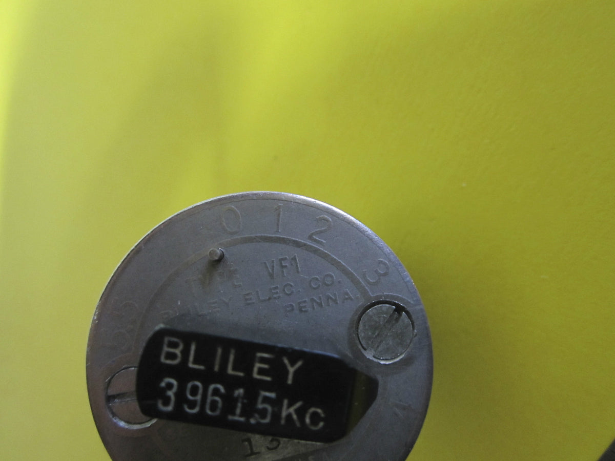 Vintage Wwii Bliley Electric Co. Quartz Crystal Variable Frequency VF1 3961.5 Kc