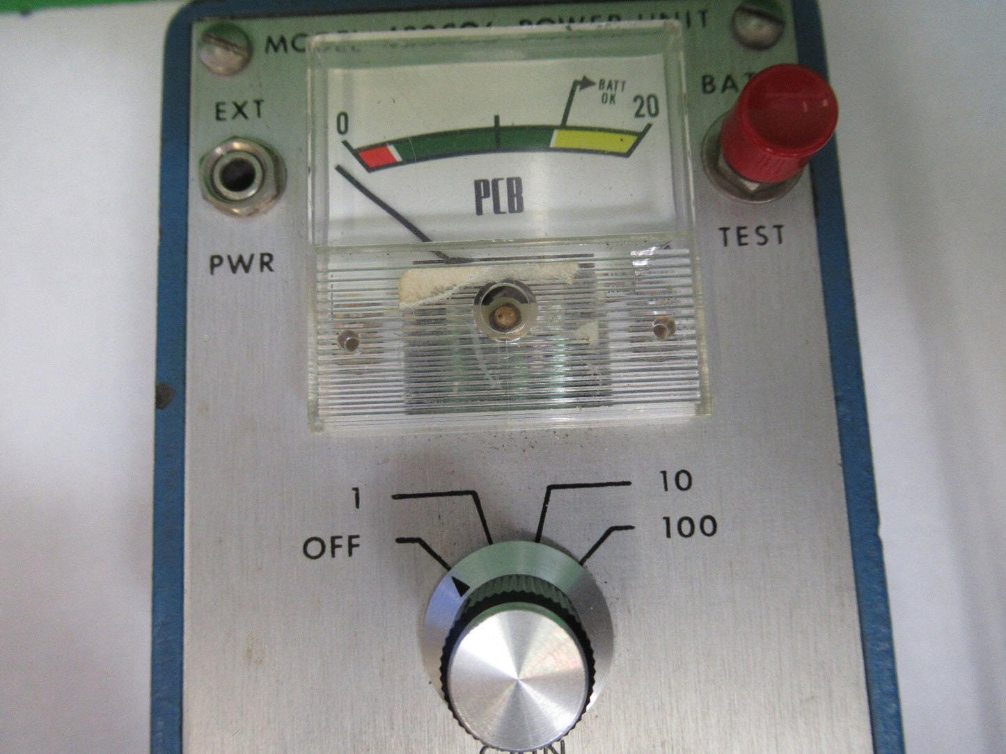 PCB PIEZOTRONICS ICP POWER SUPPLY 480C06 for ACCELEROMETER AS PICTURED &G2-A-04