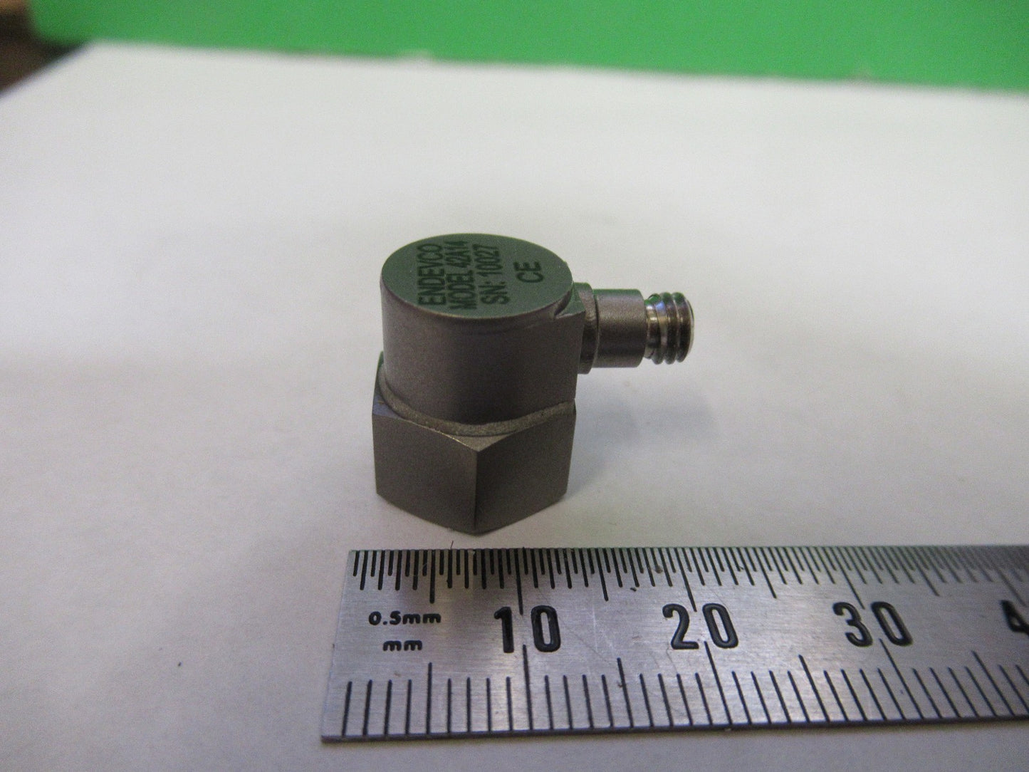 ENDEVCO 42A14 sense 25 mV/g ACCELEROMETER VIBRATION SENSOR AS PICTURED U8-A-17