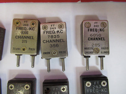 LOT VINTAGE WWII  QUARTZ CRYSTAL FT-243  KC FREQUENCY RADIO AMATEUR X3-B-01