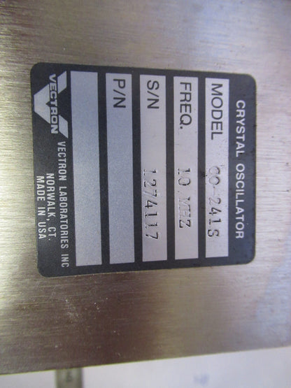 VINTAGE QUARTZ VECTRON OSCILLATOR FREQUENCY CONTROL 10 MHz AS PICTURED V8-B-70