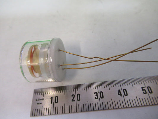 Space 5.000 MHz Quartz Crystal Frequency Control Bliley Electric Co. BG61 Glass Pck