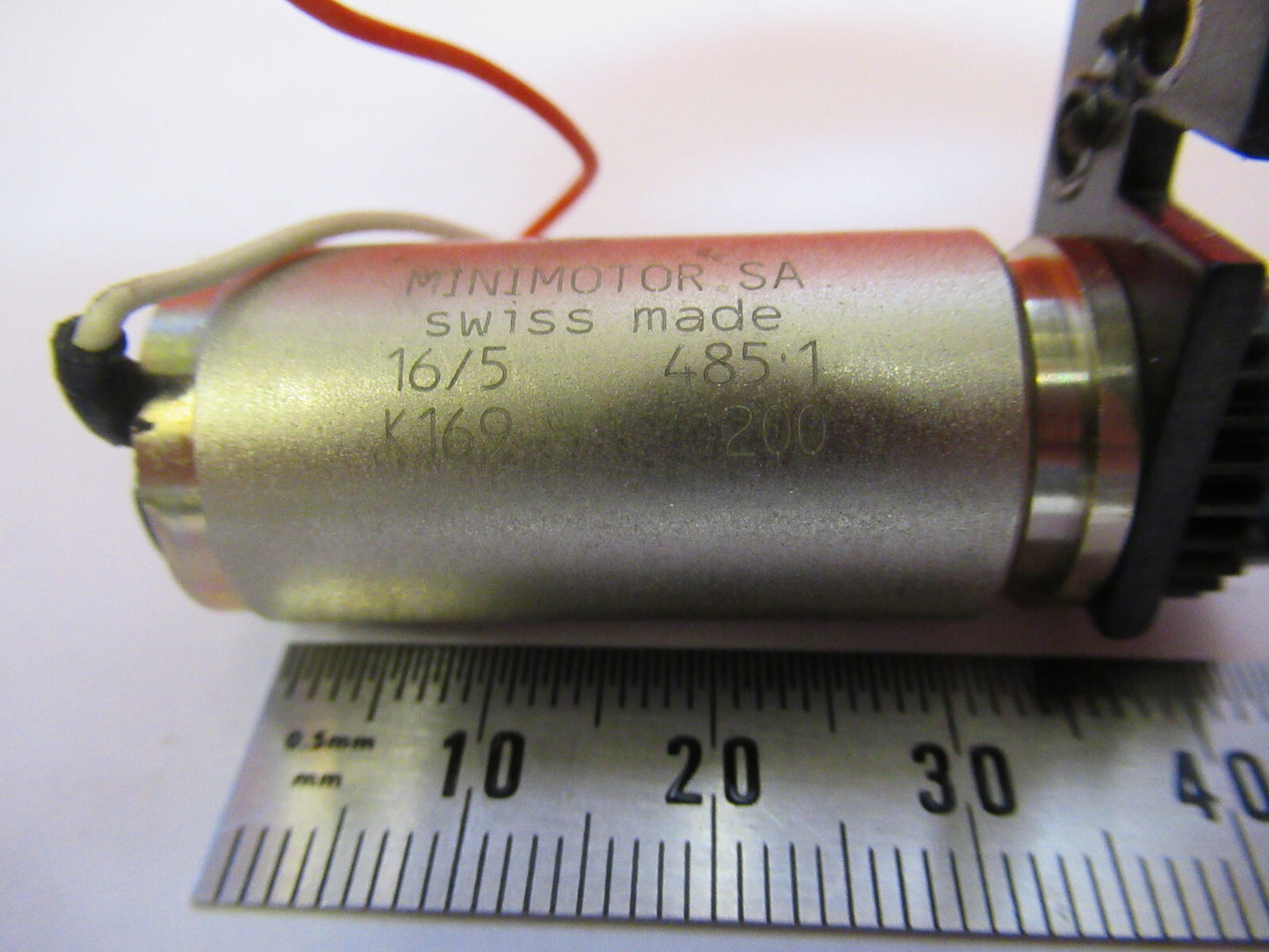 SWISS MINI MOTOR LEITZ MICROSCOPE ROBOTICS MECHATRONICS AS PICTURED S4-B-94