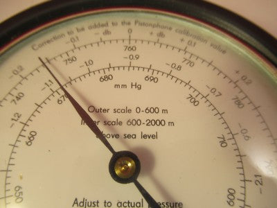 BRUEL KJAER DENMARK BAROMETER PRESSURE ATMOSPHERIC GAUGE AS PICTURED &66-A-24