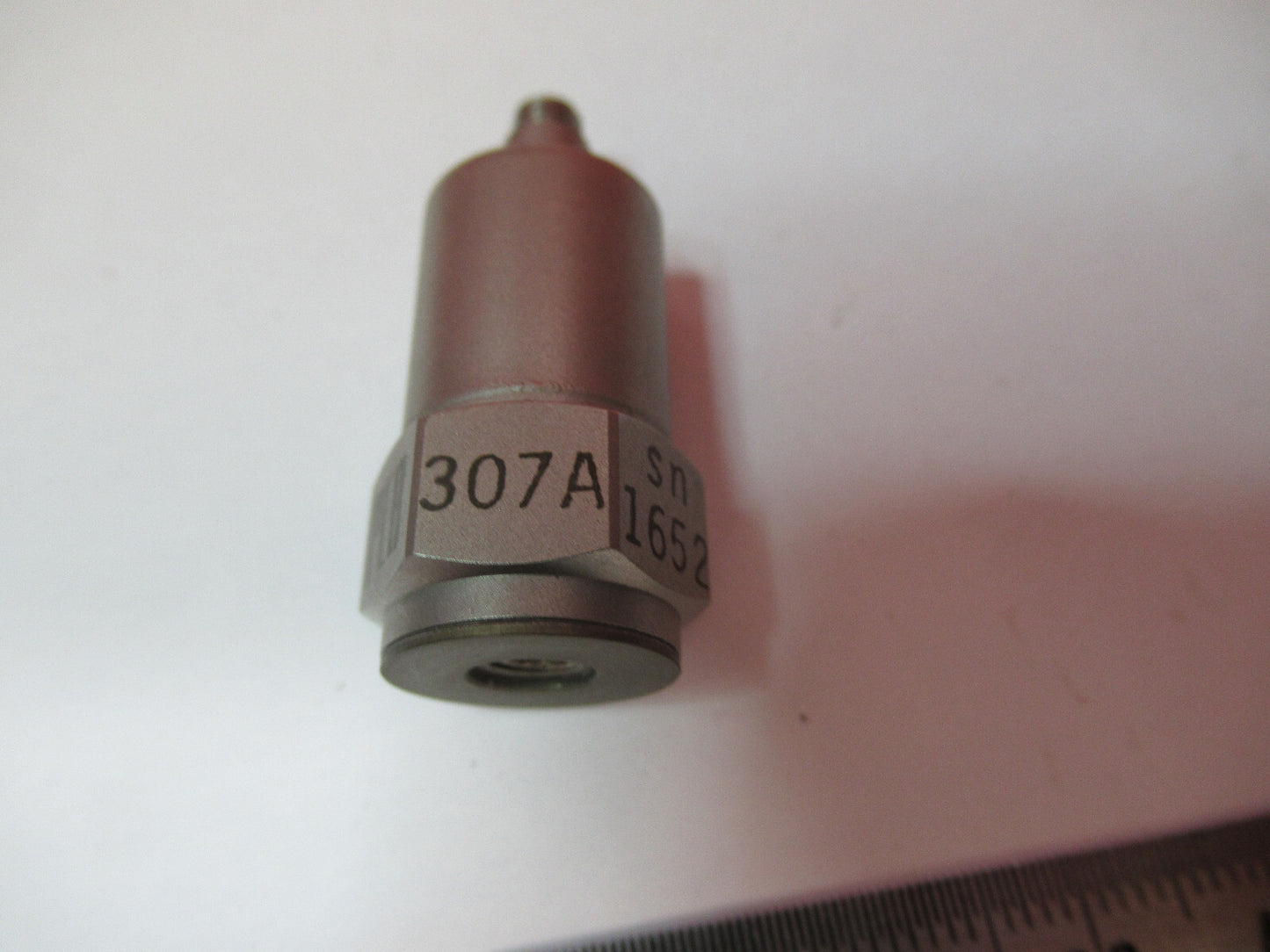 ACCELEROMETER PCB PIEZOTRONICS  307A VIBRATION SENSOR AS PICTURED F8-C-08