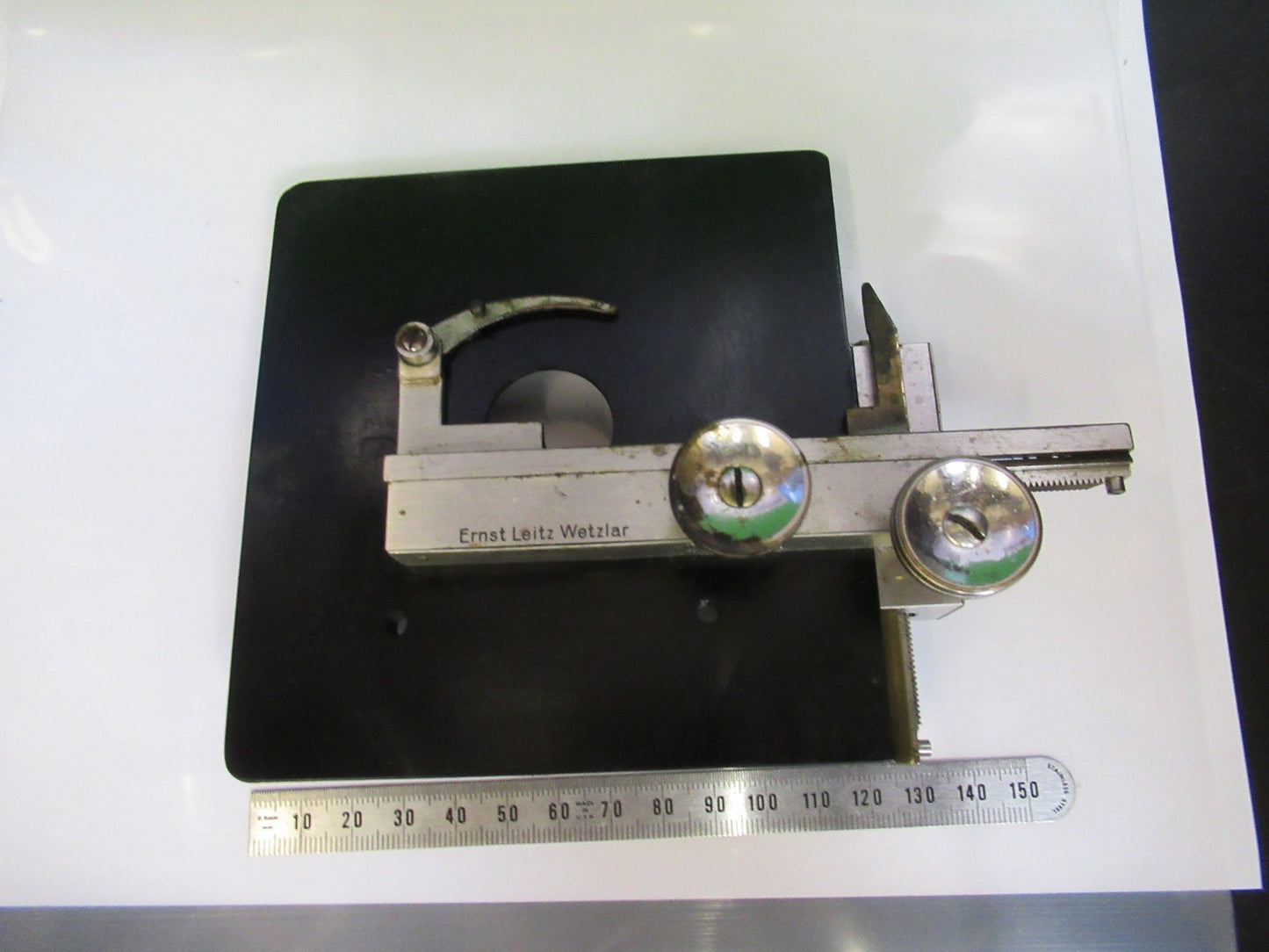ERNST LEITZ ANTIQUE XY STAGE TABLE MICROSCOPE PART AS PICTURED Y4-FT-99