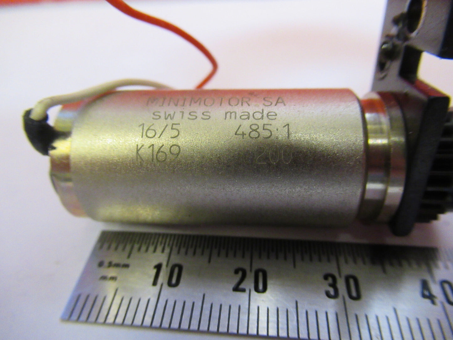 SWISS MINI MOTOR LEITZ MICROSCOPE ROBOTICS MECHATRONICS AS PICTURED S4-B-94